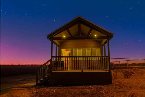 36 Star Gazing Retreat near Grand Canyon South Rim Sleeps 8 - Image 1