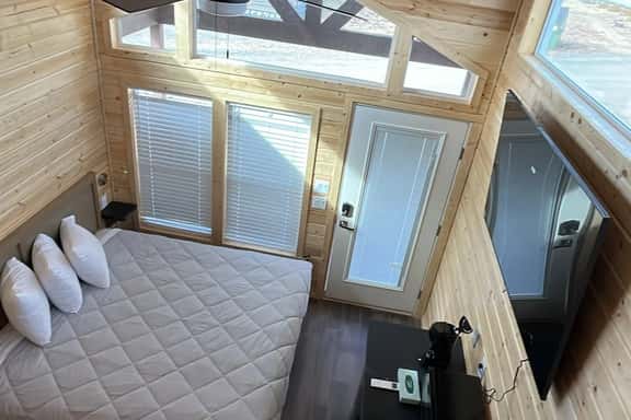 61A Cozy Home nr Grand Canyon South Rim King Bed w/Loft Sleeps 4 - Image 1