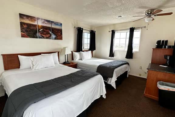 71A Studio near Grand Canyon South Rim without Kitchen Sleeps 6 - Image 1