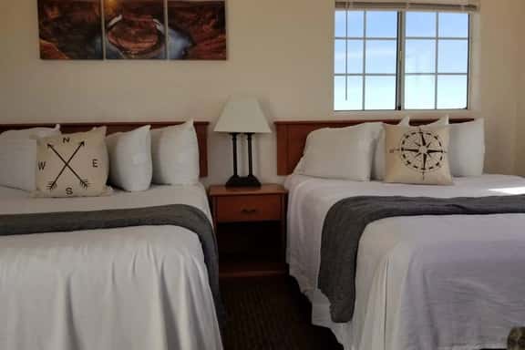 71B Cozy Retreat near Grand Canyon South Rim Sleeps 6 - Image 1
