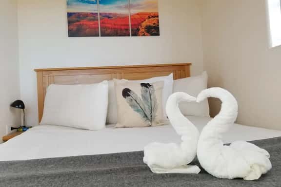 72B Family Retreat near Grand Canyon South Rim Sleeps 4 - Image 1
