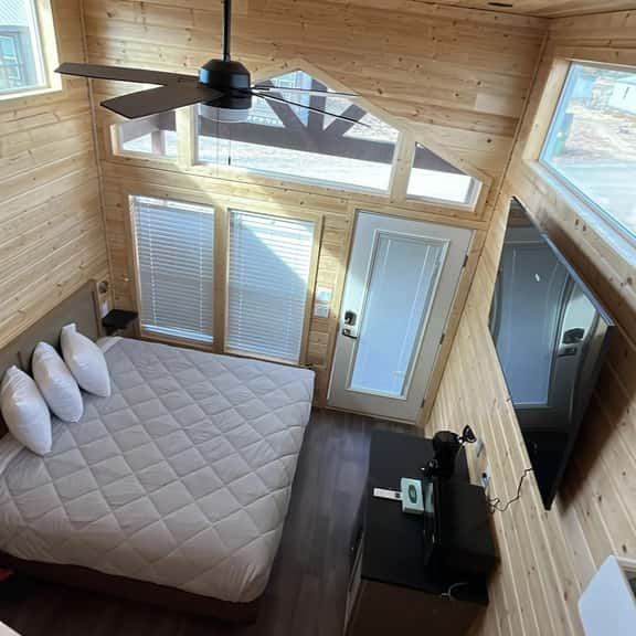 61A Cozy Home nr Grand Canyon South Rim King Bed w/Loft Sleeps 4 - Image 1
